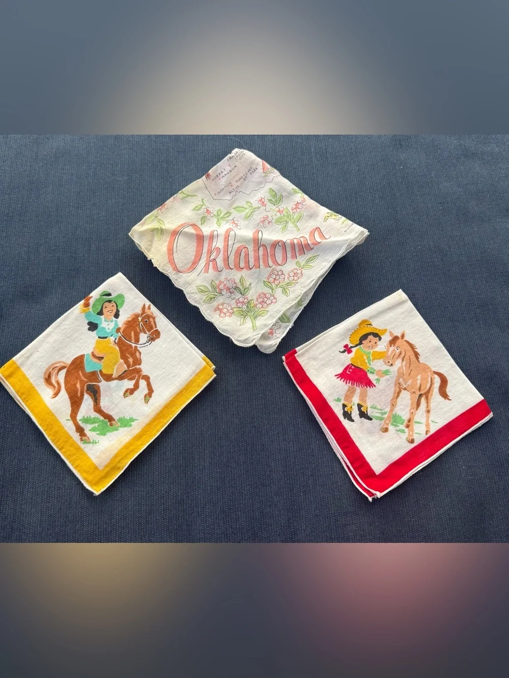 🆕VTG Children’s Handkerchiefs🆕